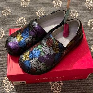 Alegria slip on nursing shoes
